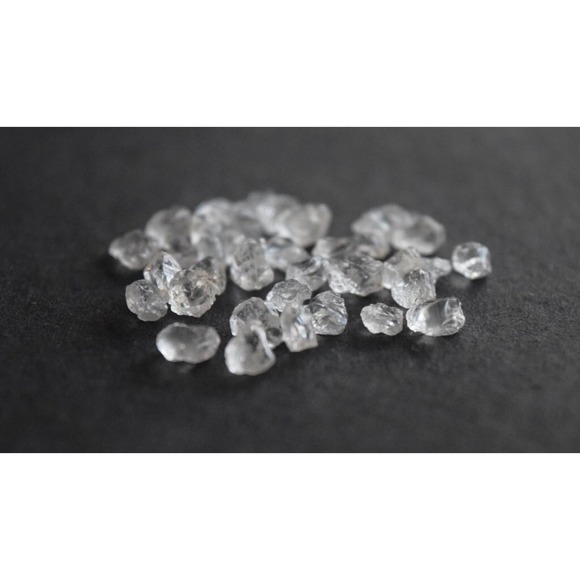 5 pcs size 3-7mm Quartz Raw Rough Natural Bulk Stones Small Raw - Picture 2 of 4